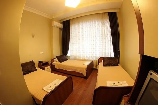 Standard Üç Kişilik Oda