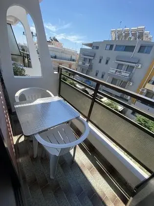 Family Oda, Balkon