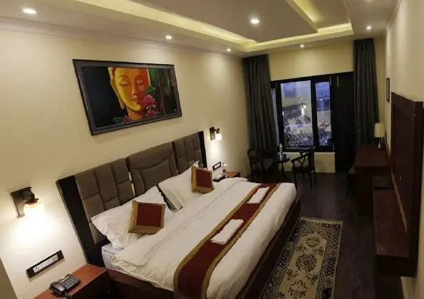 Deluxe Tek Büyük Yataklı Oda