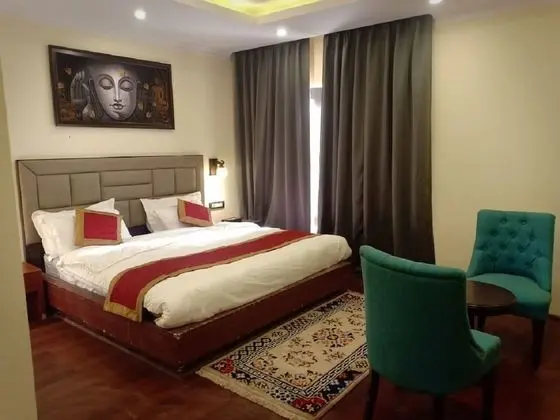 Deluxe Tek Büyük Yataklı Oda