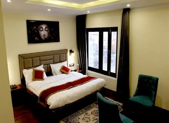 Deluxe Tek Büyük Yataklı Oda