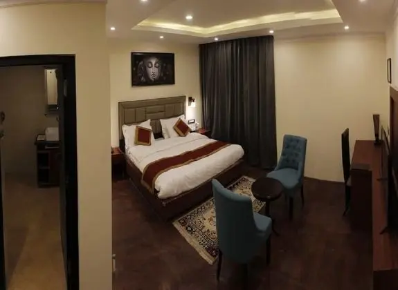 Deluxe Tek Büyük Yataklı Oda