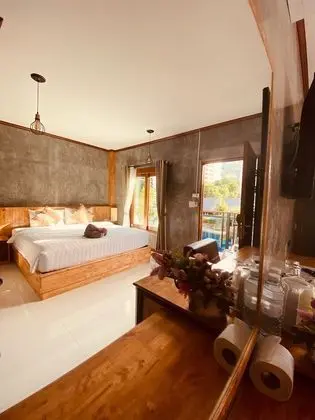 Deluxe Tek Büyük Yataklı Oda