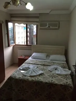 Standard Tek Büyük Yataklı Oda