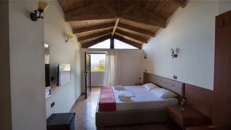 Tek Büyük Yataklı Oda, Kısmi Deniz Manzaralı