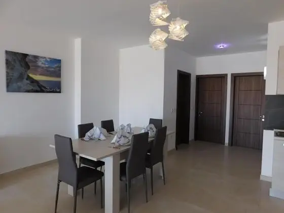 Apart Daire, 2 Yatak Odası, Balkon