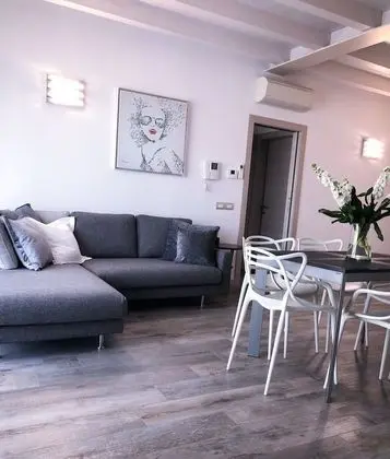 Deluxe Apart Daire, Havuz Manzaralı, Göl Kenarı