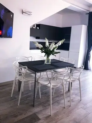 Deluxe Apart Daire, Havuz Manzaralı, Göl Kenarı