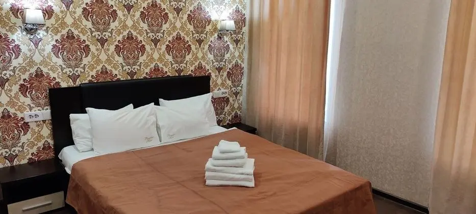 Standard Tek Büyük Yataklı Oda