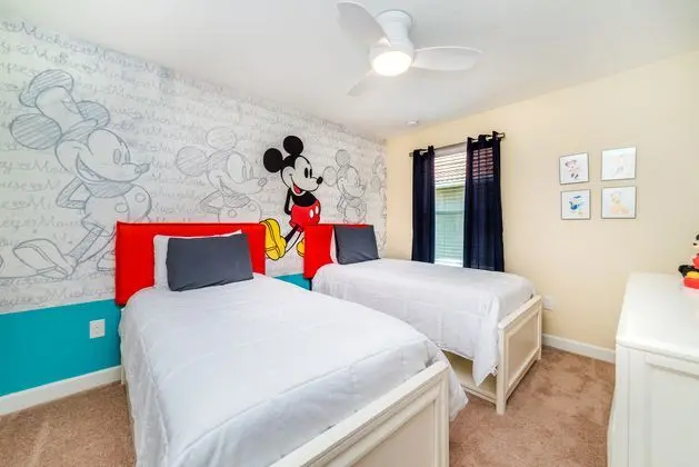 Ev Six Bedrooms With Private Pool