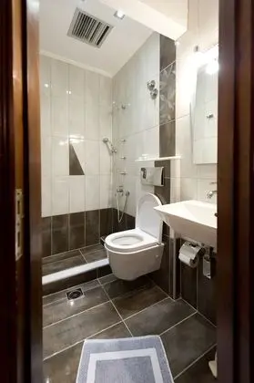 Tek Büyük veya İki Ayrı Yataklı Oda