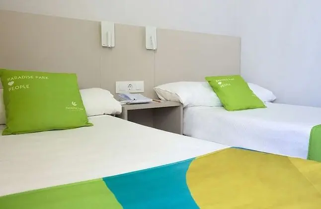 Premium 2 Dormitorios, Edifio anexo (3 adultos)