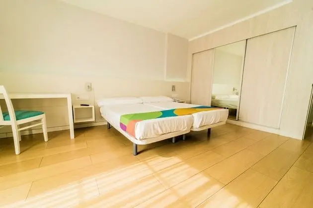 Premium 2 Dormitorios, Edifio anexo (3 adultos)