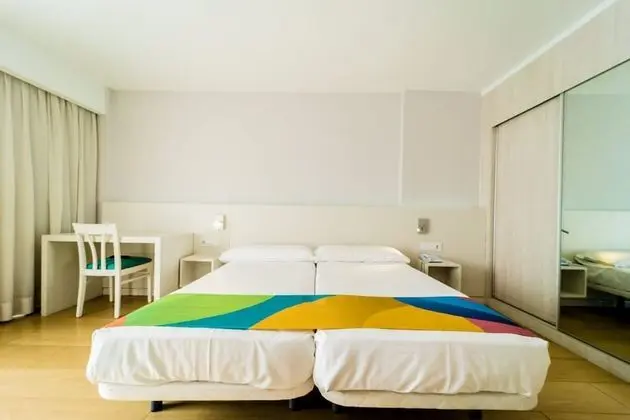 Premium 2 Dormitorios, Edifio anexo (3 adultos)