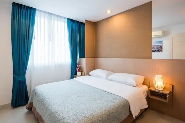 1 Bedroom Condo