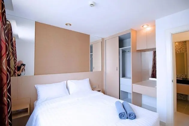 One Bedroom Apartment