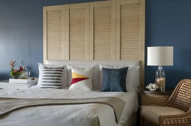 Premium Room, 1 King Bed, Lanai (Garden View or Lagoon View)