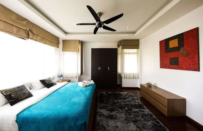 Family Villa, 6 Yatak Odası, Kişiye Özel Havuzlu, Havuz Manzaralı