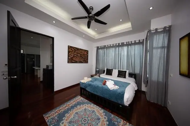 Family Villa, 6 Yatak Odası, Kişiye Özel Havuzlu, Havuz Manzaralı