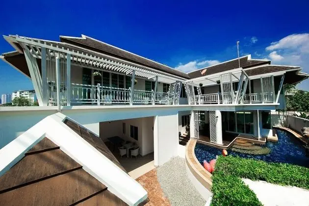 Family Villa, 6 Yatak Odası, Kişiye Özel Havuzlu, Havuz Manzaralı