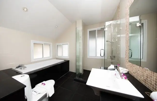 Family Villa, 6 Yatak Odası, Kişiye Özel Havuzlu, Havuz Manzaralı