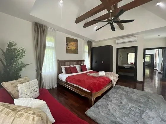 Family Villa, 6 Yatak Odası, Kişiye Özel Havuzlu, Havuz Manzaralı