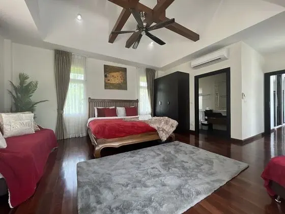 Family Villa, 6 Yatak Odası, Kişiye Özel Havuzlu, Havuz Manzaralı