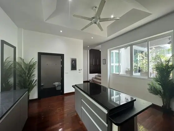 Family Villa, 6 Yatak Odası, Kişiye Özel Havuzlu, Havuz Manzaralı