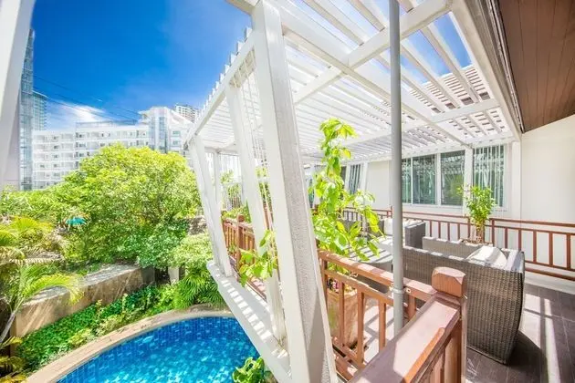 Family Villa, 6 Yatak Odası, Kişiye Özel Havuzlu, Havuz Manzaralı