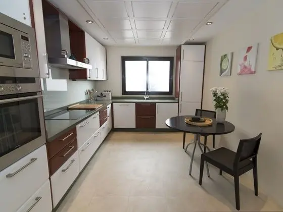 Apart Daire, 2 Yatak Odası, Liman Manzaralı