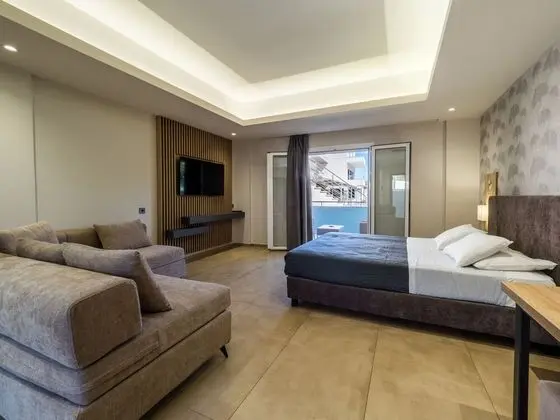 Deluxe Üç Kişilik Oda