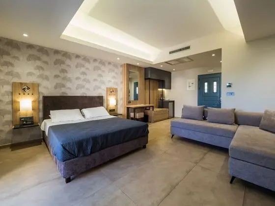 Deluxe Üç Kişilik Oda