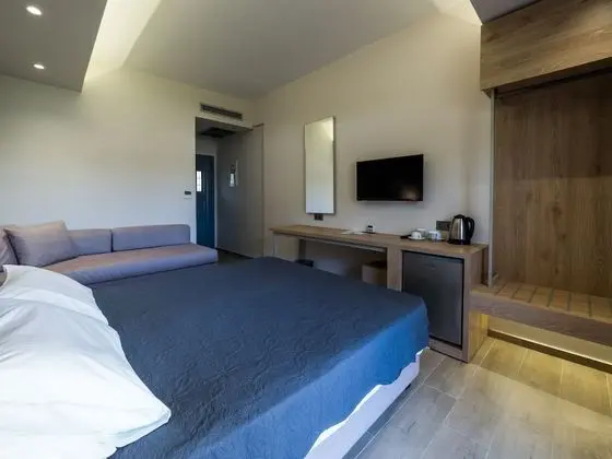 Deluxe Üç Kişilik Oda