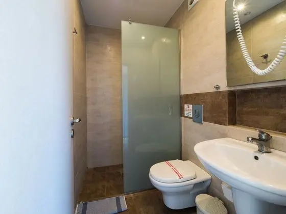 Deluxe Üç Kişilik Oda