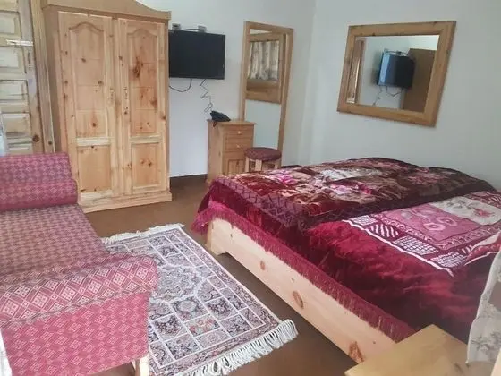 Standard Tek Büyük veya İki Ayrı Yataklı Oda