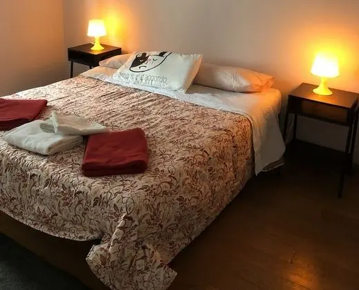 Luxury Oda