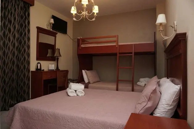 Family Oda, Bahçe Manzaralı