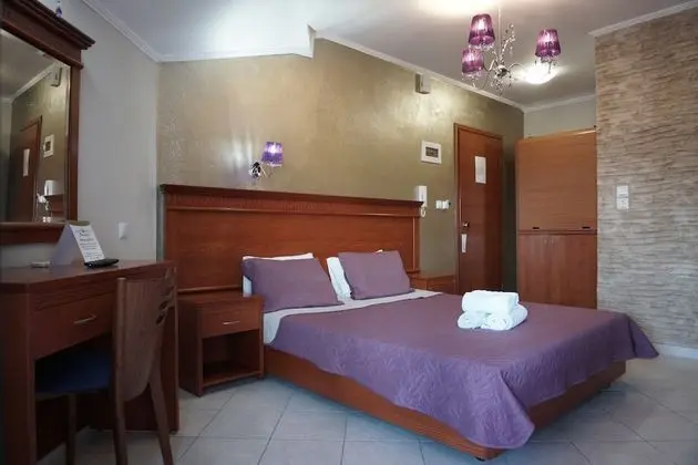 Stüdyo, Bahçe Manzaralı