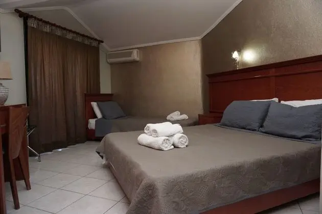 Stüdyo, Bahçe Manzaralı