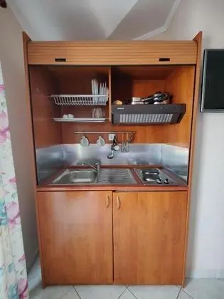Stüdyo, Bahçe Manzaralı