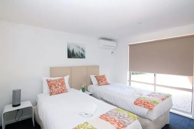 Ev (4 Bedrooms)