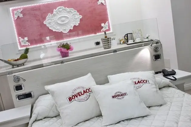 Deluxe Büyük Yataklı Tek Kişilik Oda