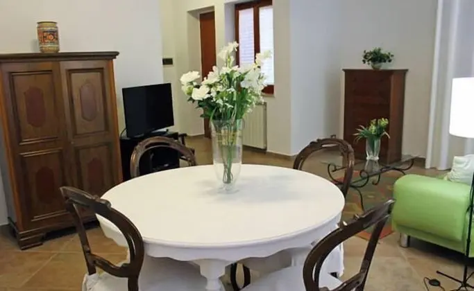 Apart Daire, 2 Yatak Odası, Zemin Kat