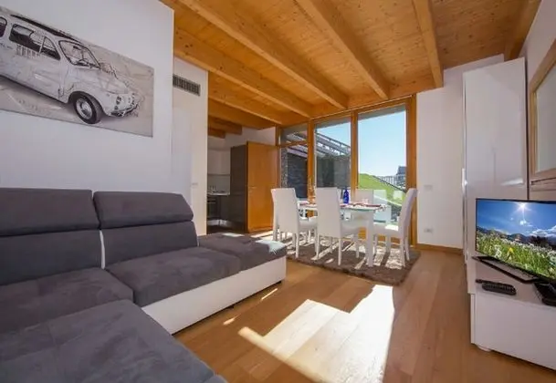 Family Apart Daire, Birden Çok Yatak, Bahçeli (Paradiso del Lago B1)