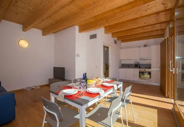 Family Apart Daire, Birden Çok Yatak, Bahçeli (Paradiso del Lago B2)