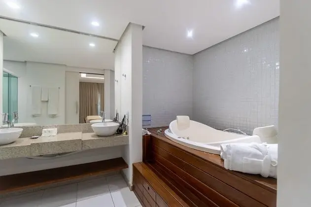 Premium Tek Büyük Yataklı Oda