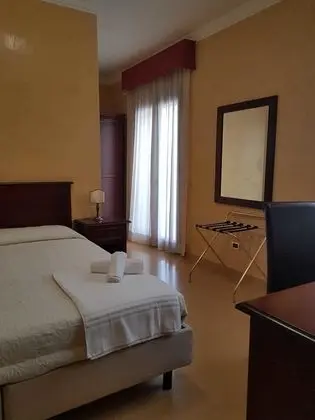 Standard Tek Büyük veya İki Ayrı Yataklı Oda