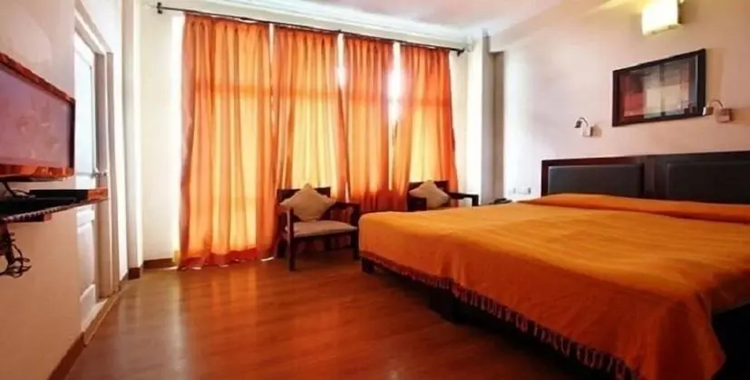 Luxury  Bir Çift Kişilik Yataklı