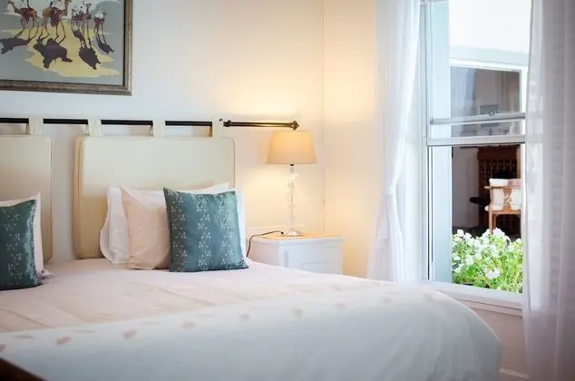 Deluxe Tek Büyük veya İki Ayrı Yataklı Oda, 1 Çift Kişilik veya 2 Tek Kişilik Yatak, Havuz Manzaralı