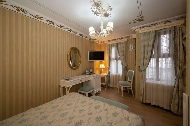 Deluxe Tek Büyük Yataklı Oda
